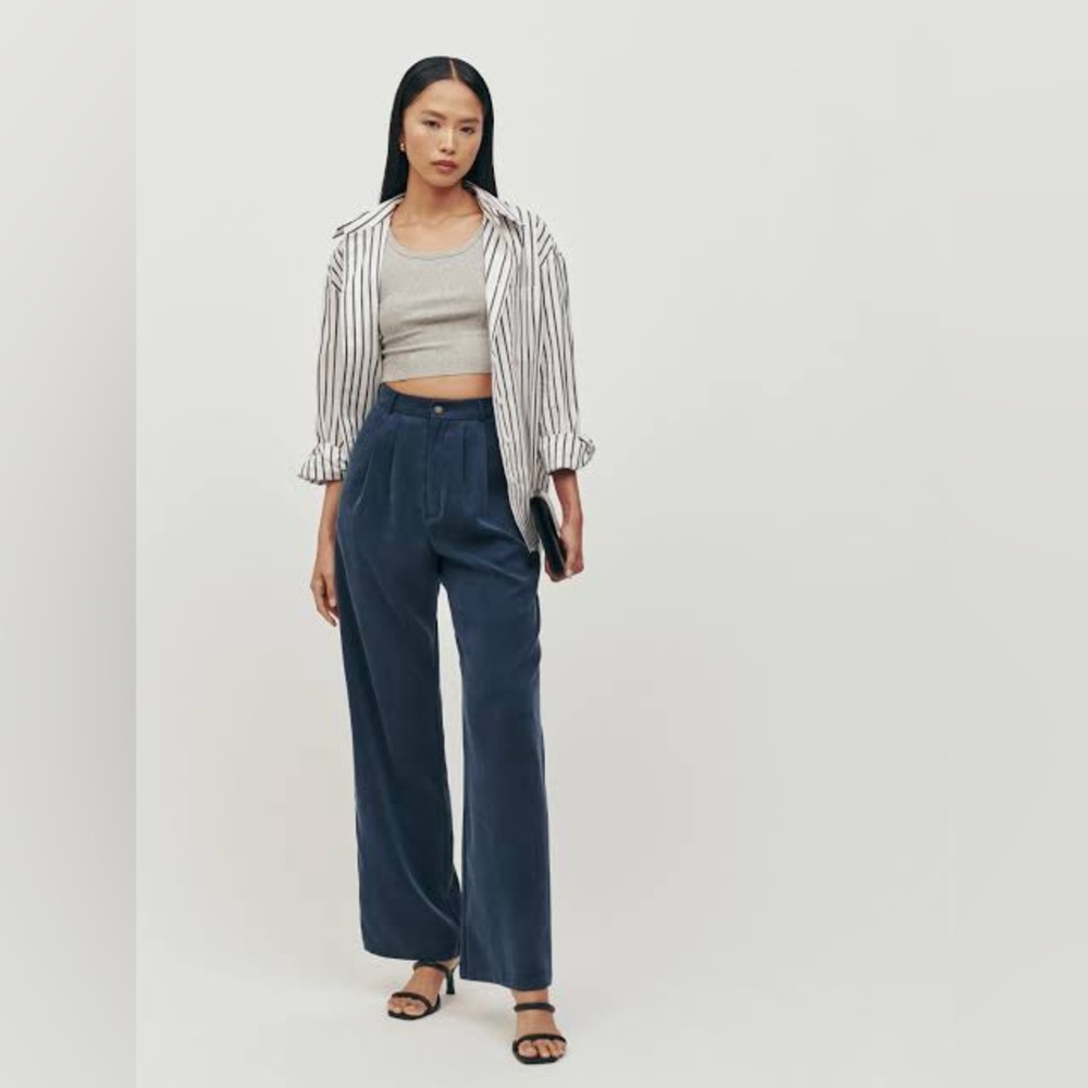 Reformation Mason High Rise Pant in Navy Size 2